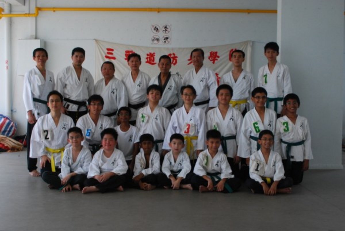San Cheen Do black belters, group photograph